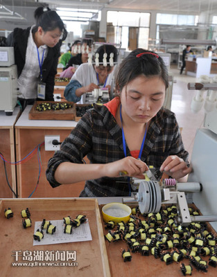 華久科技通訊設備產(chǎn)量翻番 創(chuàng)新驅動與產(chǎn)業(yè)升級的雙重奏